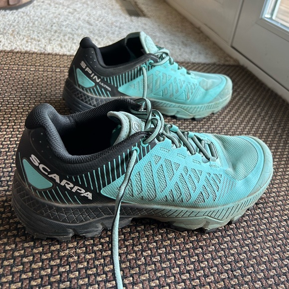 Scarps women’s hiking shoes - Picture 1 of 6